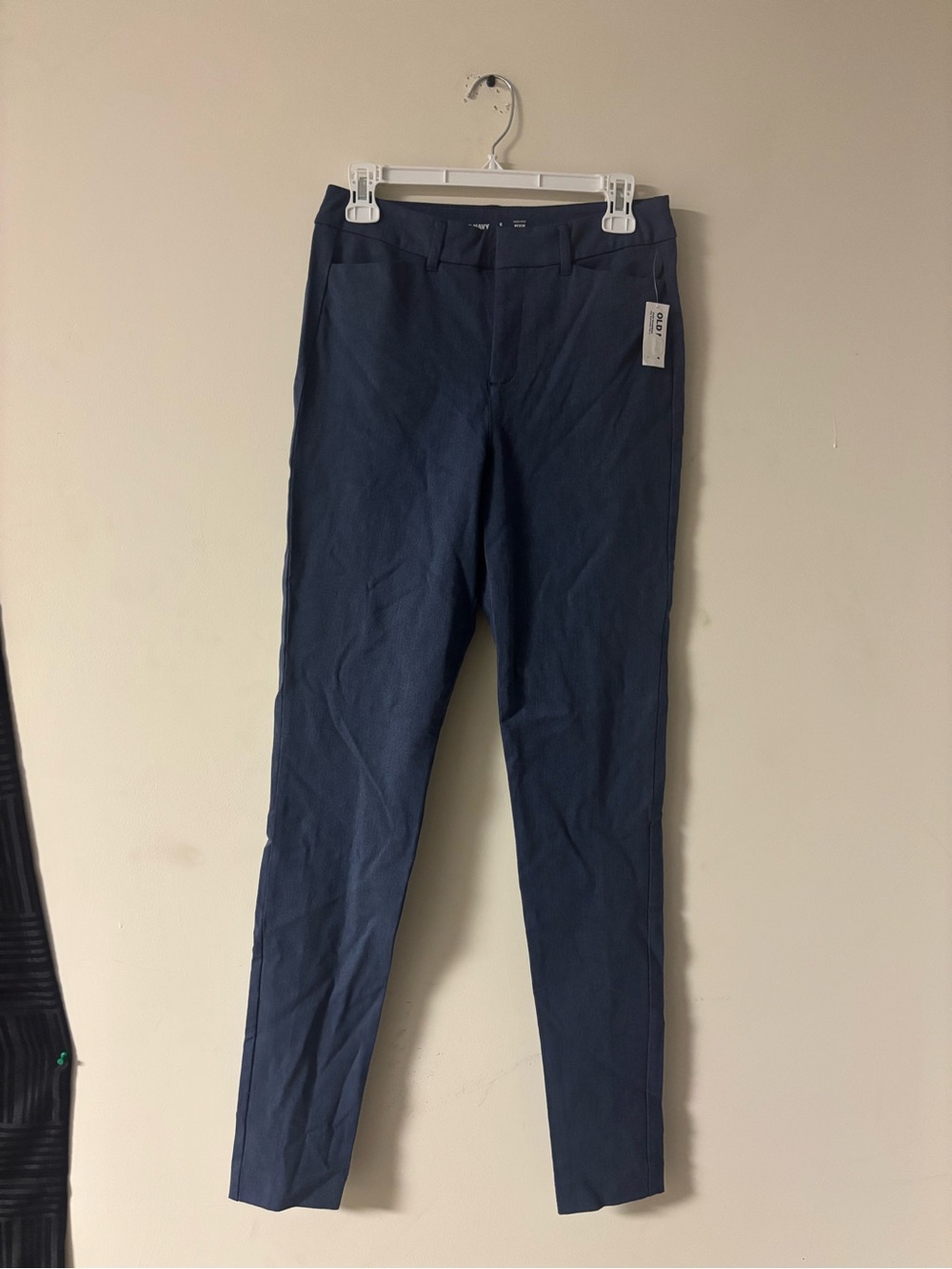 NWT Old Navy High Rise Pixie Never Fade Trousers Size 6 Tall Navy
